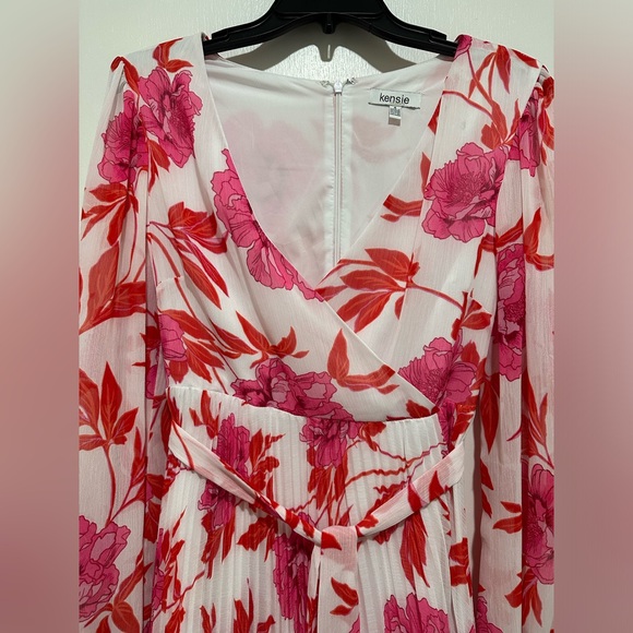 KENSIE: Floral Pleated dress - Picture 4 of 9